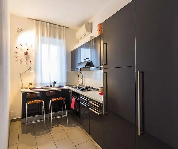 Lapacano Art Galery Guest house